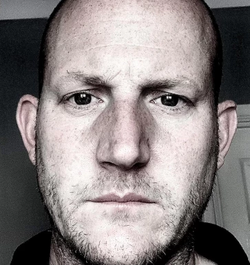 English men looking for love