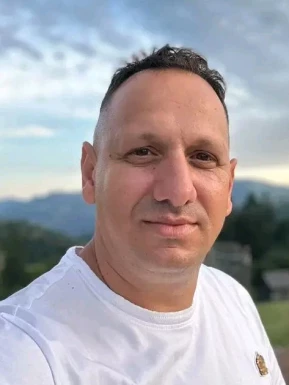 American men looking for love