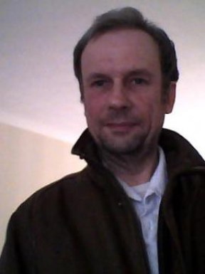 English men looking for love
