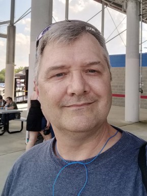 American men looking for love