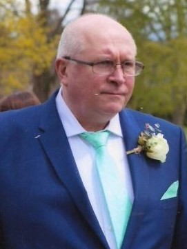 English men looking for love