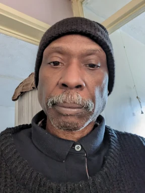 English men looking for love