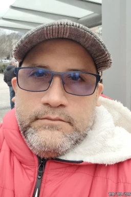 Spanish men looking for love