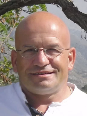 Foreign men for dating