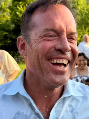 American men looking for love