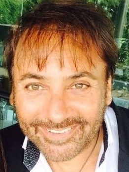 English men looking for love